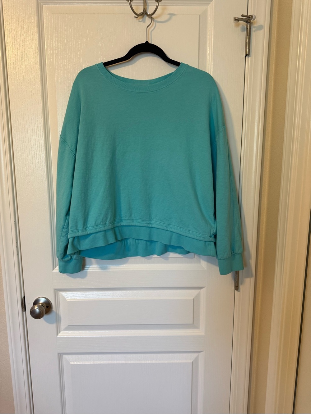 Athleta Aqua Crewneck Sweatshirt